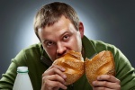 Chuyện lạ có thật: Ăn bánh mỳ cũng bị say rượu