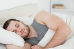 Giấc ngủ tác động thế nào tới khả năng sinh sản của nam giới?