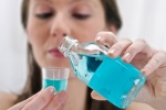 Có nên dùng thuốc súc họng lâu dài?
