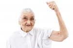 Công dụng mới của dầu cá: Tăng cường cơ bắp ở phụ nữ lớn tuổi