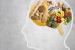 Ăn gì để giữ trí não hoạt động hiệu quả khi về già?