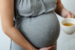 Phụ nữ mang thai uống trà xanh có an toàn?