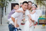 Jennifer Phạm sinh con thứ ba tại Mỹ