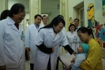 Bộ trưởng Bộ Y tế kiểm tra công tác khám chữa bệnh, trực tết tại một số bệnh viện