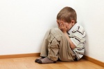 Trẻ có thể mắc trầm cảm do bị bạo hành