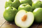 Ngỡ ngàng công dụng của quả táo ta với sức khoẻ