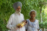 Hy hữu: Cụ bà Ấn Độ sinh con đầu lòng ở tuổi 72