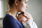 5 sự thật về chứng trầm cảm sau sinh mẹ bầu cần lưu ý