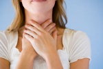 7 loại tinh dầu giúp chữa đau họng nhanh chóng