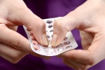 Thuốc tránh thai làm giảm nguy cơ ung thư buồng trứng, tử cung và ruột