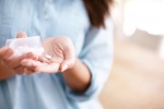 Phụ nữ uống aspirin liều thấp có khả năng giảm nguy cơ ung thư vú?