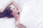 Tăng melatonin tự nhiên để ngủ ngon như thế nào?