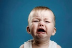 12 lý do khiến trẻ khóc lóc và cách xoa dịu bé