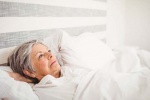 6 lý do khiến người cao tuổi bị mất ngủ