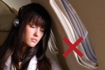 Vì sao ngủ khi máy bay cất cánh hoặc hạ cánh sẽ rất nguy hiểm?
