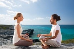 Video: Tập yoga tốt cho đời sống tình cảm của bạn thế nào?