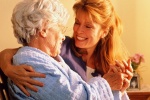 9 tip giúp bạn chăm sóc người thân mắc bệnh Parkinson tốt hơn