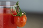 3 công thức làm nước ép cà chua giúp đẹp da, tăng sức