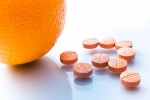  Vitamin C liều cao giúp điều trị u não, ung thư phổi hiệu quả hơn