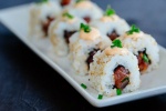 Sushi cá ngừ Nhật Bản cho ngày cuối tuần