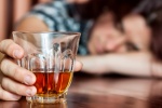 Uống rượu ở tuổi vị thành niên, tăng nguy cơ mắc bệnh gan? 