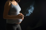 Hút thuốc ảnh hưởng đến sức khỏe sinh sản thế nào?