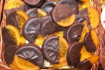 Cách làm kẹo cam lát, nhúng chocolate - món quà valentine ý nghĩa
