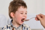 Vì sao mẹ nên khuyến khích trẻ ăn nhiều chất xơ?