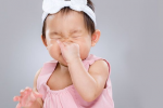 Chăm sóc trẻ bị viêm mũi họng: Làm sao để nhanh khỏi, không gây biến chứng?