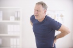 6 yếu tố làm tăng nguy cơ loãng xương ở nam giới