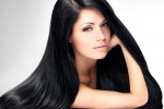 Sử dụng bột lá móng giúp tóc đen, dày và óng mượt tự nhiên