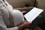 Phụ nữ mang thai nên di chuyển thế nào để tránh tai nạn?