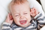Có phải cảm lạnh sẽ khiến trẻ bị viêm tai giữa?