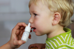 Xịt mũi cho trẻ hàng ngày có an toàn?