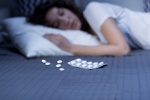 6 điều cần lưu ý trước khi uống thuốc ngủ
