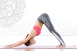 4 động tác yoga giúp lưu thông khí huyết, da dẻ hồng hào