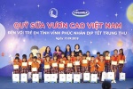 Quỹ sữa Vươn cao Việt Nam và Vinamilk mang Trung thu đến với trẻ em Vĩnh Phúc