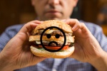 7 thói quen ăn uống làm tăng lượng cholesterol “xấu” trong cơ thể