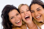 5 lợi ích của nụ cười với sức khỏe thể chất và tinh thần