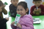 Sữa học đường Hà Nội: Ấn tượng những con số ban đầu