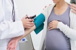 Tăng huyết áp khi mang thai nguy hiểm thế nào? 