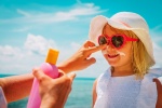 Loại kem chống nắng cho trẻ em nào bị đánh giá thấp nhất 2019?