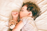 Mách bố mẹ: 5 cách giúp bé ngủ ngon đơn giản mà hiệu quả