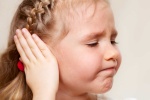 Triệu chứng nhiễm trùng tai ở trẻ em và người lớn khác nhau