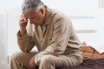 Mất ngủ làm trầm trọng thêm vấn đề nhận thức ở người bệnh Parkinson