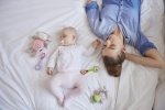 Chuyên gia Mỹ chỉ cách luyện trẻ ngủ xuyên đêm với 5 bước