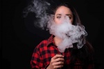 Mỹ: Thêm một người tử vong vì bệnh phổi nghi do thuốc lá điện tử gây ra