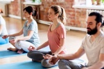 15 tư thế yoga đơn giản giúp bạn cải thiện sức khỏe tổng thể