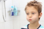 Trẻ dưới 10 tuổi có nên dùng nước súc miệng Nutridentiz?