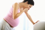 Mẹ ốm nghén nặng có thể làm tăng nguy cơ sinh con bị tự kỷ?